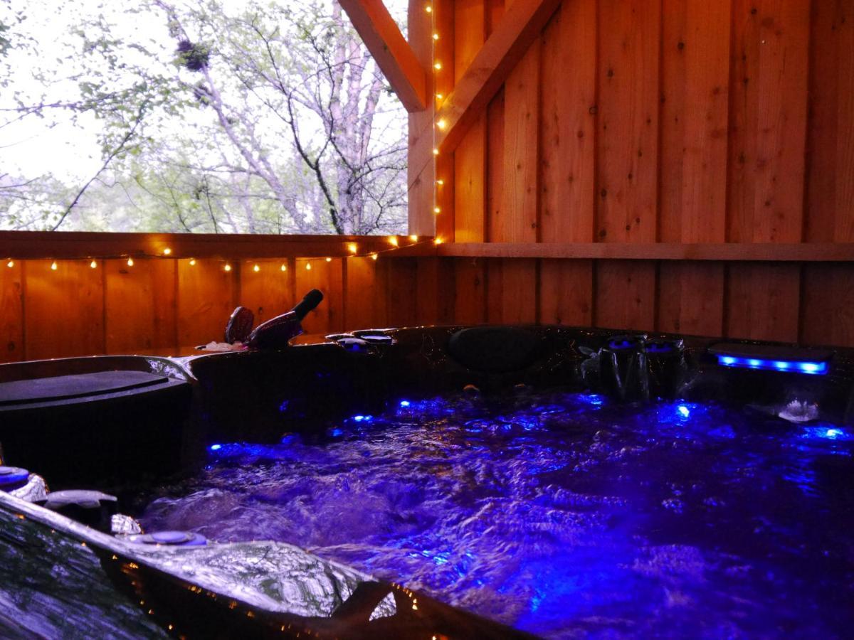 Rest At Last - Highland Apartment With Private Hot Tub Whitebridge  ภายนอก รูปภาพ